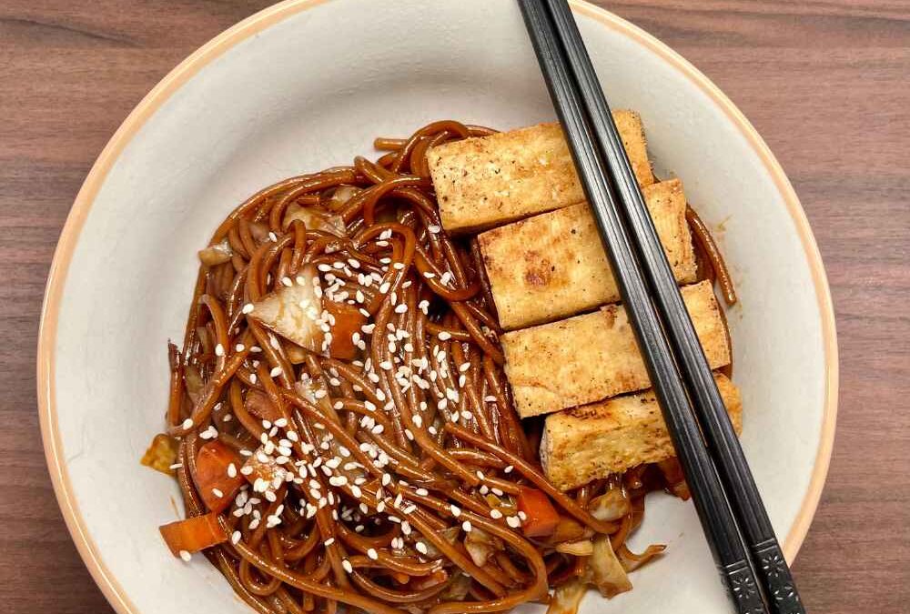 Teriyaki Nudeln mit selbst gemachter Teriyaki Sauce