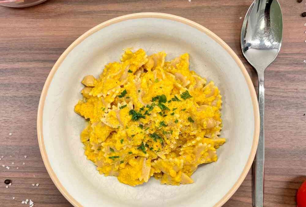 Nudeln mit Curry Kokos Sauce